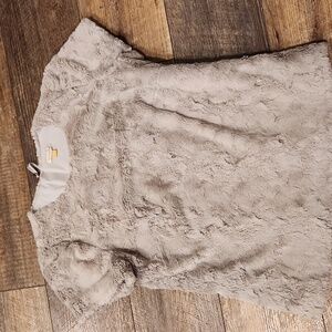 Leifsdottir Gray Fuax Fur Shirt